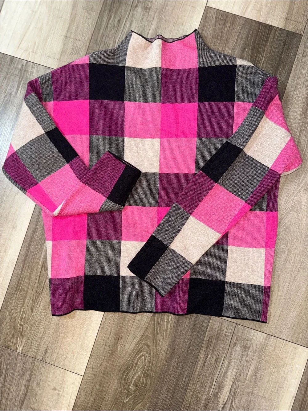Tahari Mock Neck Vibrant Plaid Sweater - Picture 2 of 10